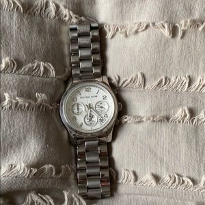 Michael Kors boyfriend watch
